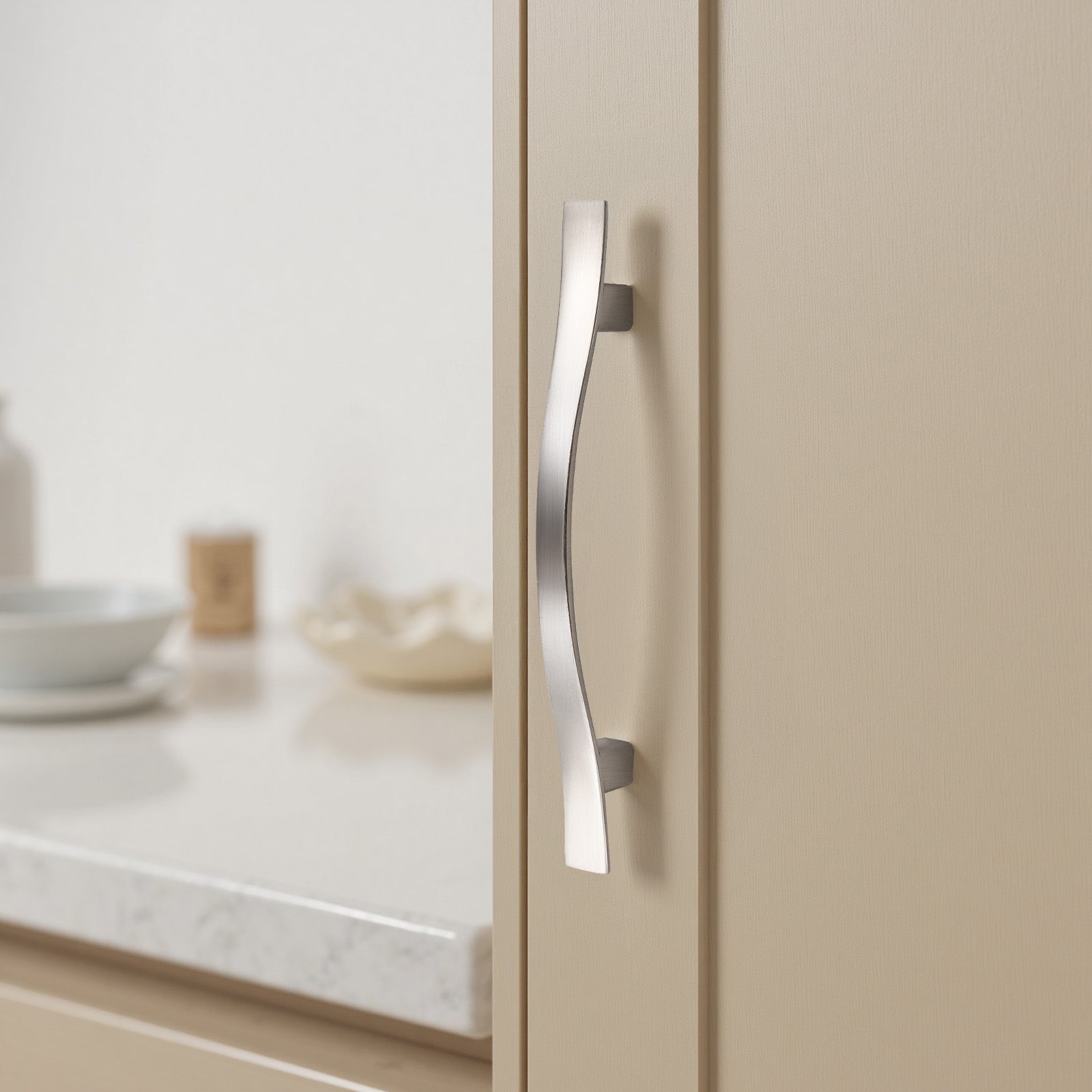 Wave Style Kitchen Cabinet Handles, Modern Dresser Drawer Pulls - Hole Spacing for 3''